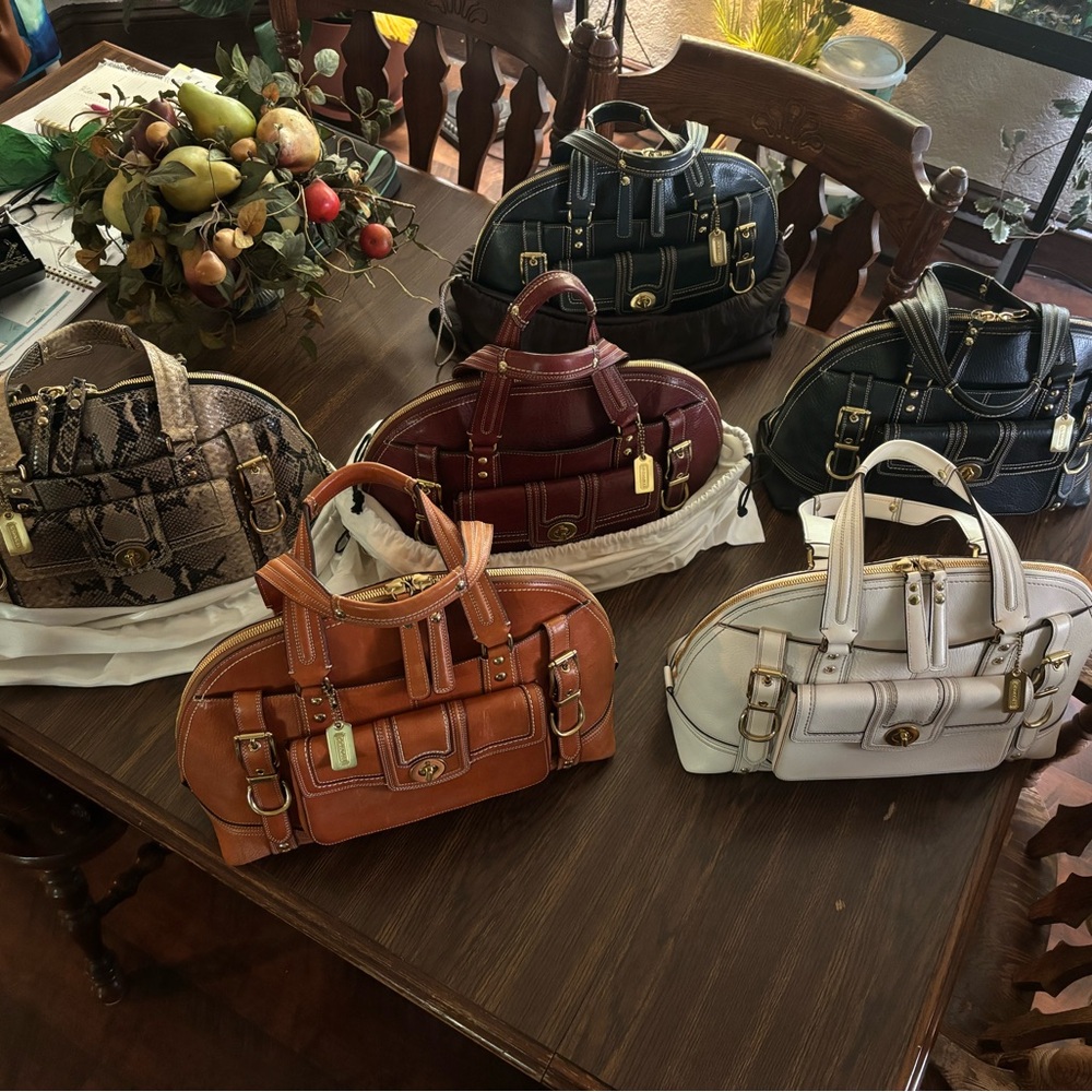 Coach Hampton Miranda, vintage 2008 edition rare mint collection is pristine